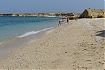  Na Hengam można znaleźć odludne plaże